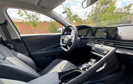 Hyundai Elantra, 2025 год, 2 320 000 рублей, 34 фотография