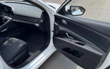 Hyundai Elantra, 2025 год, 2 320 000 рублей, 32 фотография