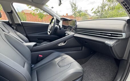 Hyundai Elantra, 2025 год, 2 320 000 рублей, 33 фотография