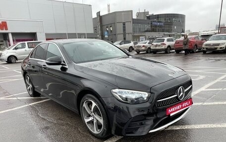 Mercedes-Benz E-Класс, 2021 год, 2 800 000 рублей, 2 фотография