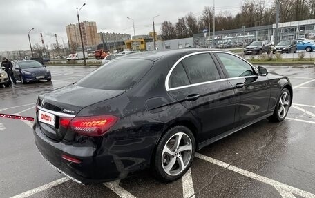 Mercedes-Benz E-Класс, 2021 год, 2 800 000 рублей, 4 фотография