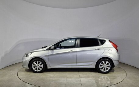 Hyundai Solaris II рестайлинг, 2011 год, 520 000 рублей, 10 фотография