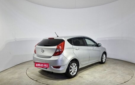 Hyundai Solaris II рестайлинг, 2011 год, 520 000 рублей, 6 фотография