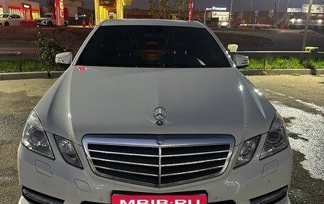 Mercedes-Benz E-Класс, 2011 год, 1 599 999 рублей, 1 фотография