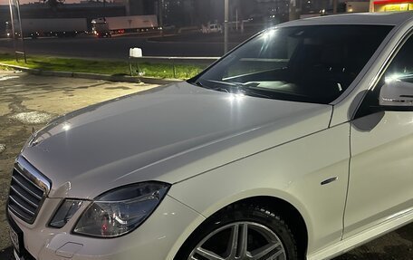 Mercedes-Benz E-Класс, 2011 год, 1 599 999 рублей, 5 фотография