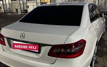 Mercedes-Benz E-Класс, 2011 год, 1 599 999 рублей, 13 фотография