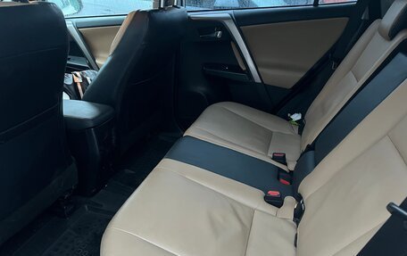 Toyota RAV4, 2017 год, 2 400 000 рублей, 4 фотография