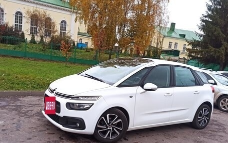 Citroen C4 Picasso II рестайлинг, 2017 год, 1 590 000 рублей, 2 фотография
