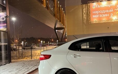 KIA Rio III рестайлинг, 2012 год, 800 000 рублей, 5 фотография