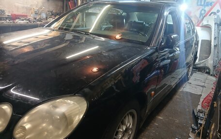 Lexus GS II рестайлинг, 2000 год, 520 000 рублей, 2 фотография