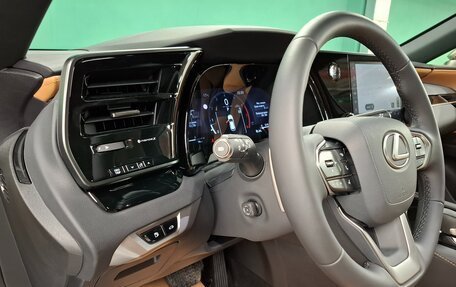 Lexus RX IV рестайлинг, 2025 год, 7 990 000 рублей, 15 фотография