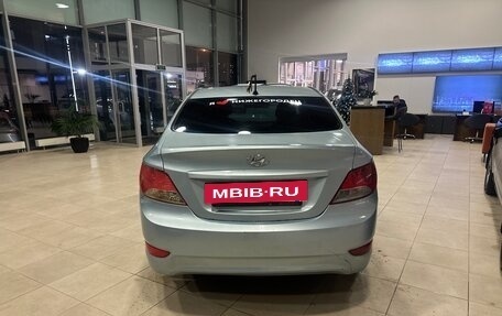 Hyundai Solaris II рестайлинг, 2011 год, 469 000 рублей, 3 фотография