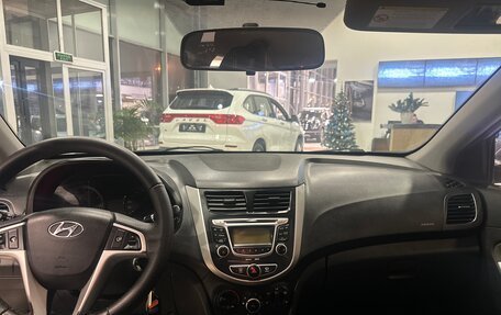 Hyundai Solaris II рестайлинг, 2011 год, 469 000 рублей, 8 фотография