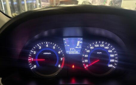 Hyundai Solaris II рестайлинг, 2011 год, 469 000 рублей, 10 фотография