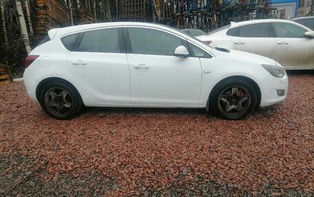 Opel Astra J, 2012 год, 760 000 рублей, 8 фотография