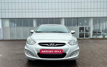 Hyundai Solaris II рестайлинг, 2011 год, 639 000 рублей, 2 фотография