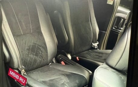 Toyota Estima III рестайлинг -2, 2017 год, 2 913 000 рублей, 11 фотография