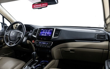 Honda Pilot III рестайлинг, 2018 год, 3 099 000 рублей, 10 фотография