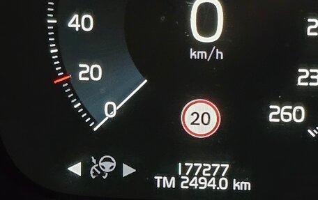 Volvo XC90 II рестайлинг, 2016 год, 3 900 000 рублей, 10 фотография