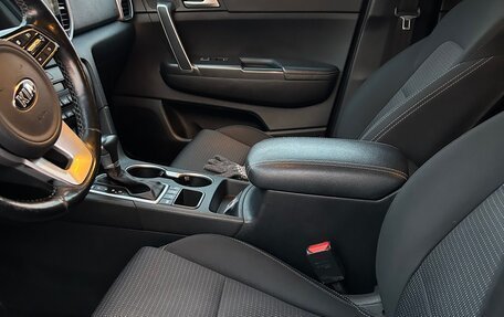 KIA Sportage IV рестайлинг, 2018 год, 2 050 000 рублей, 11 фотография