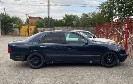 Mercedes-Benz E-Класс, 1999 год, 385 000 рублей, 4 фотография