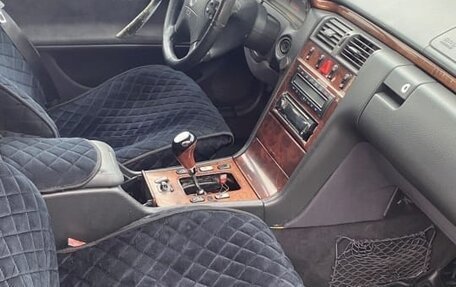 Mercedes-Benz E-Класс, 1999 год, 385 000 рублей, 5 фотография