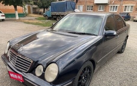 Mercedes-Benz E-Класс, 1999 год, 385 000 рублей, 3 фотография