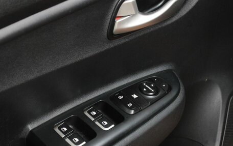 KIA Rio IV, 2017 год, 1 299 000 рублей, 12 фотография