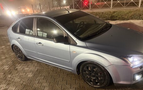Ford Focus II рестайлинг, 2005 год, 400 000 рублей, 1 фотография