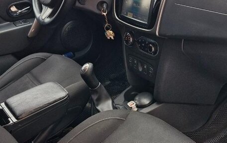 Renault Sandero II рестайлинг, 2014 год, 680 000 рублей, 9 фотография