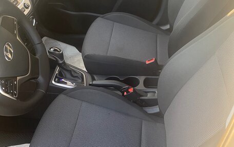 Hyundai Solaris II рестайлинг, 2021 год, 1 290 000 рублей, 6 фотография