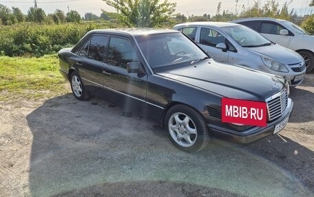 Mercedes-Benz E-Класс, 1995 год, 420 000 рублей, 5 фотография