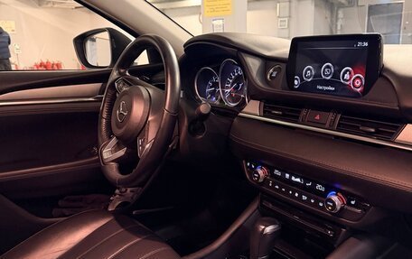 Mazda 6, 2018 год, 2 490 000 рублей, 10 фотография