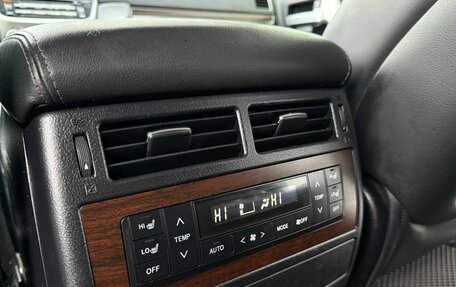 Toyota Land Cruiser 200, 2019 год, 6 190 000 рублей, 9 фотография