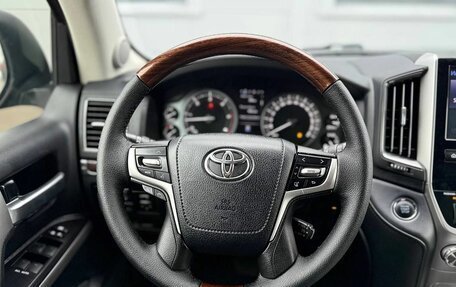 Toyota Land Cruiser 200, 2019 год, 6 190 000 рублей, 11 фотография