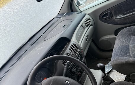 Renault Scenic III, 2001 год, 249 000 рублей, 27 фотография