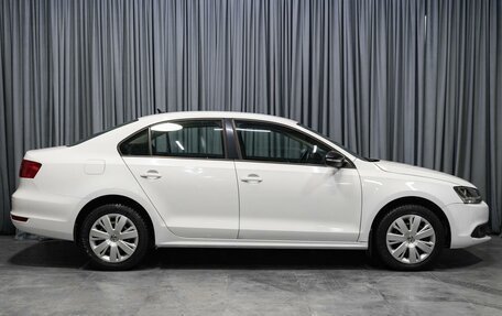 Volkswagen Jetta VI, 2013 год, 1 099 000 рублей, 5 фотография
