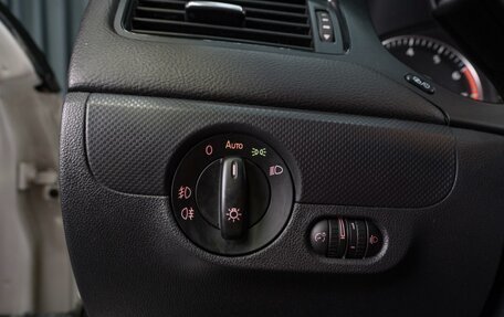 Volkswagen Jetta VI, 2013 год, 1 099 000 рублей, 13 фотография