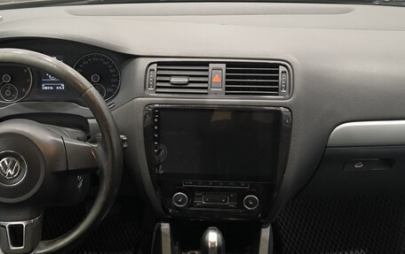 Volkswagen Jetta VI, 2012 год, 1 050 000 рублей, 18 фотография