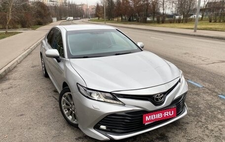 Toyota Camry, 2020 год, 2 900 000 рублей, 7 фотография