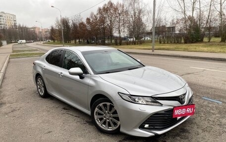 Toyota Camry, 2020 год, 2 900 000 рублей, 11 фотография