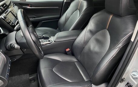 Toyota Camry, 2020 год, 2 900 000 рублей, 18 фотография