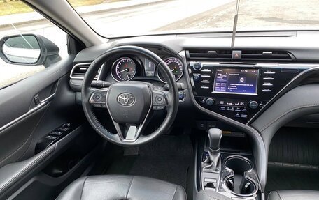 Toyota Camry, 2020 год, 2 900 000 рублей, 26 фотография