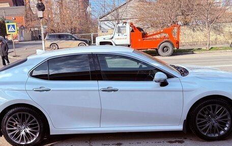 Toyota Camry, 2019 год, 2 200 000 рублей, 6 фотография