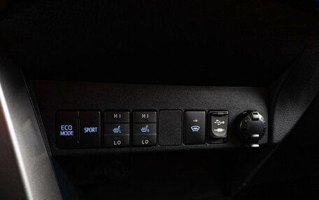 Toyota RAV4, 2017 год, 2 649 000 рублей, 16 фотография