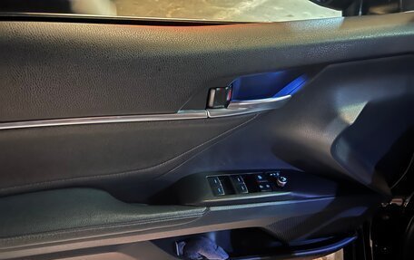 Toyota Camry, 2022 год, 3 100 000 рублей, 15 фотография