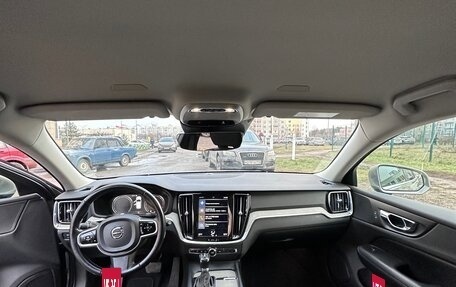 Volvo V60 II, 2018 год, 2 200 000 рублей, 14 фотография