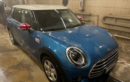 MINI Clubman, 2021 год, 2 750 000 рублей, 3 фотография