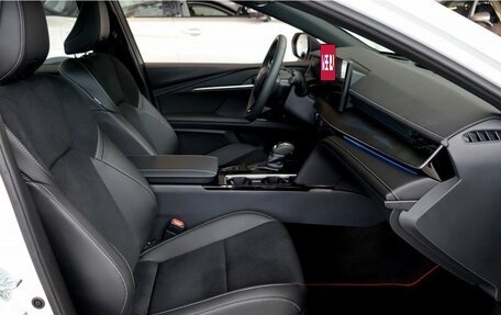 Toyota Camry, 2025 год, 4 700 000 рублей, 14 фотография