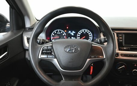 Hyundai Solaris II рестайлинг, 2021 год, 1 695 000 рублей, 14 фотография